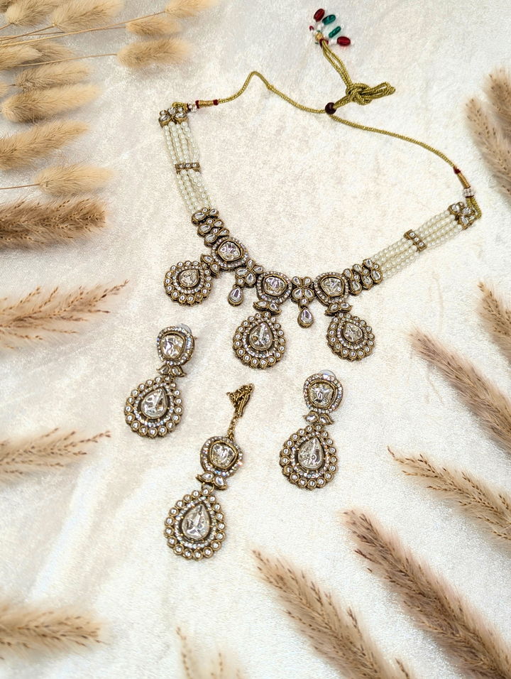 Manika Stone Full  Set