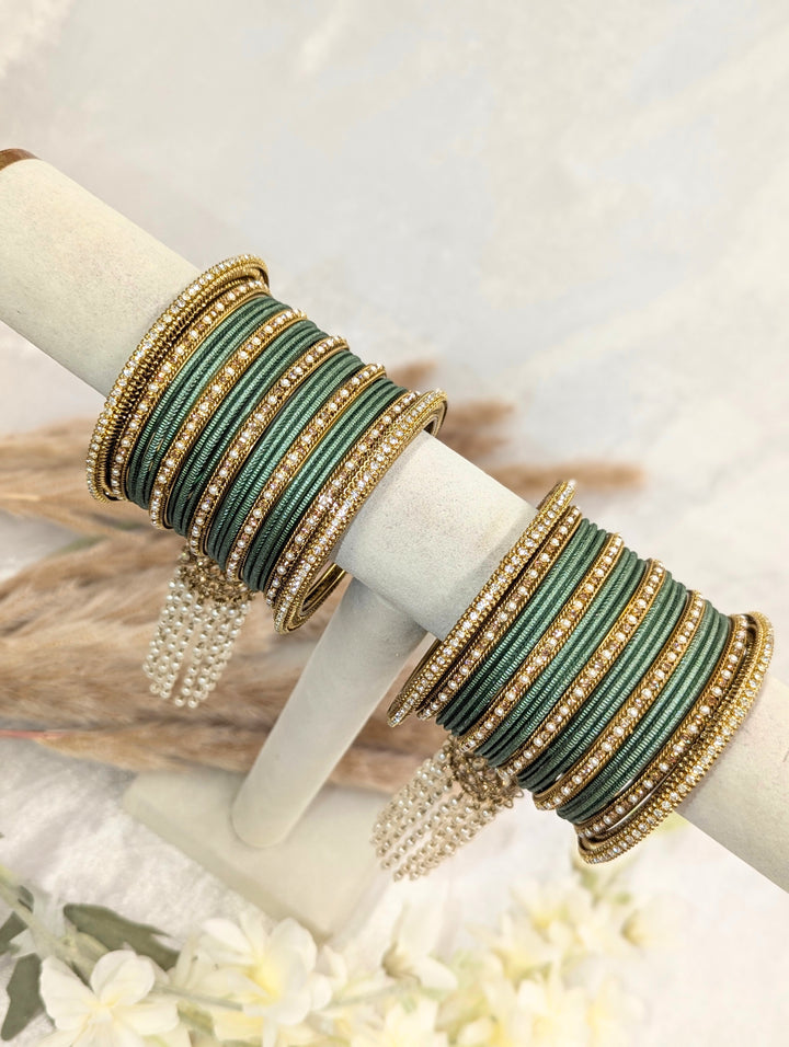 Saanvi Jhumka Stone Bangles