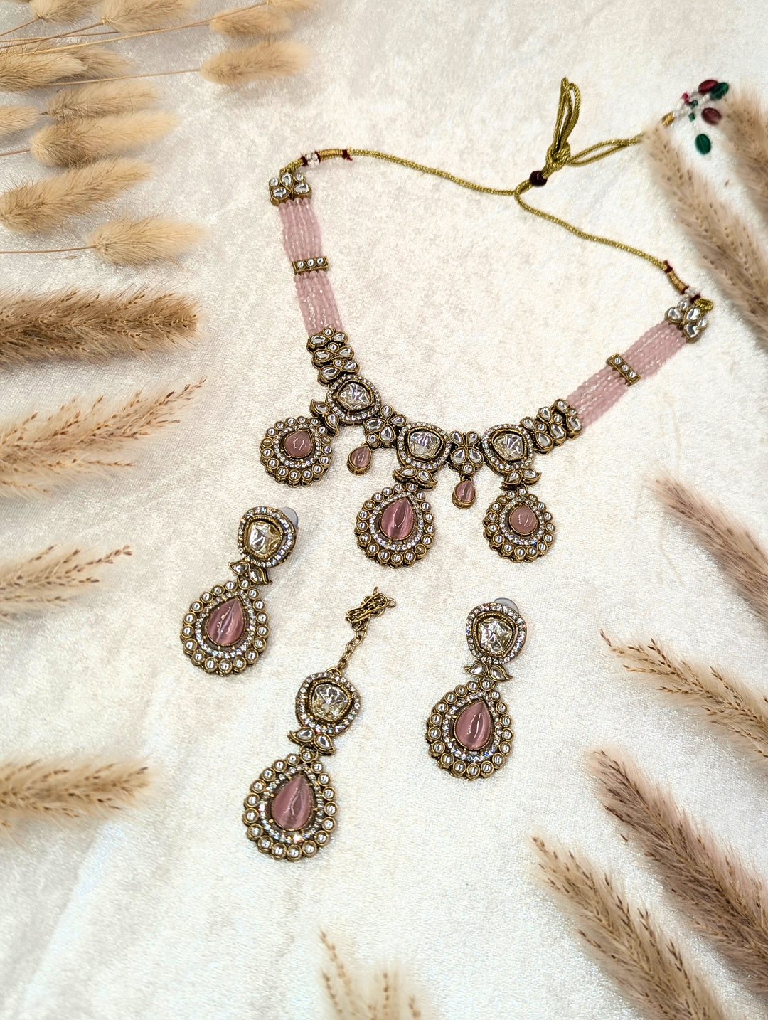 Manika Stone Full  Set