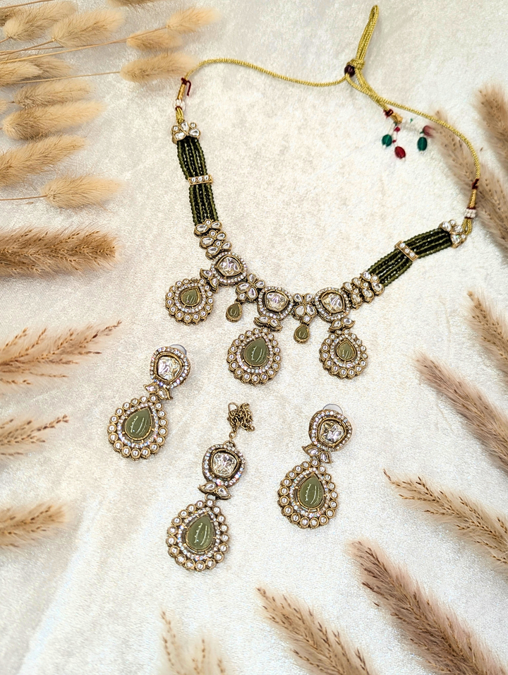 Manika Stone Full  Set