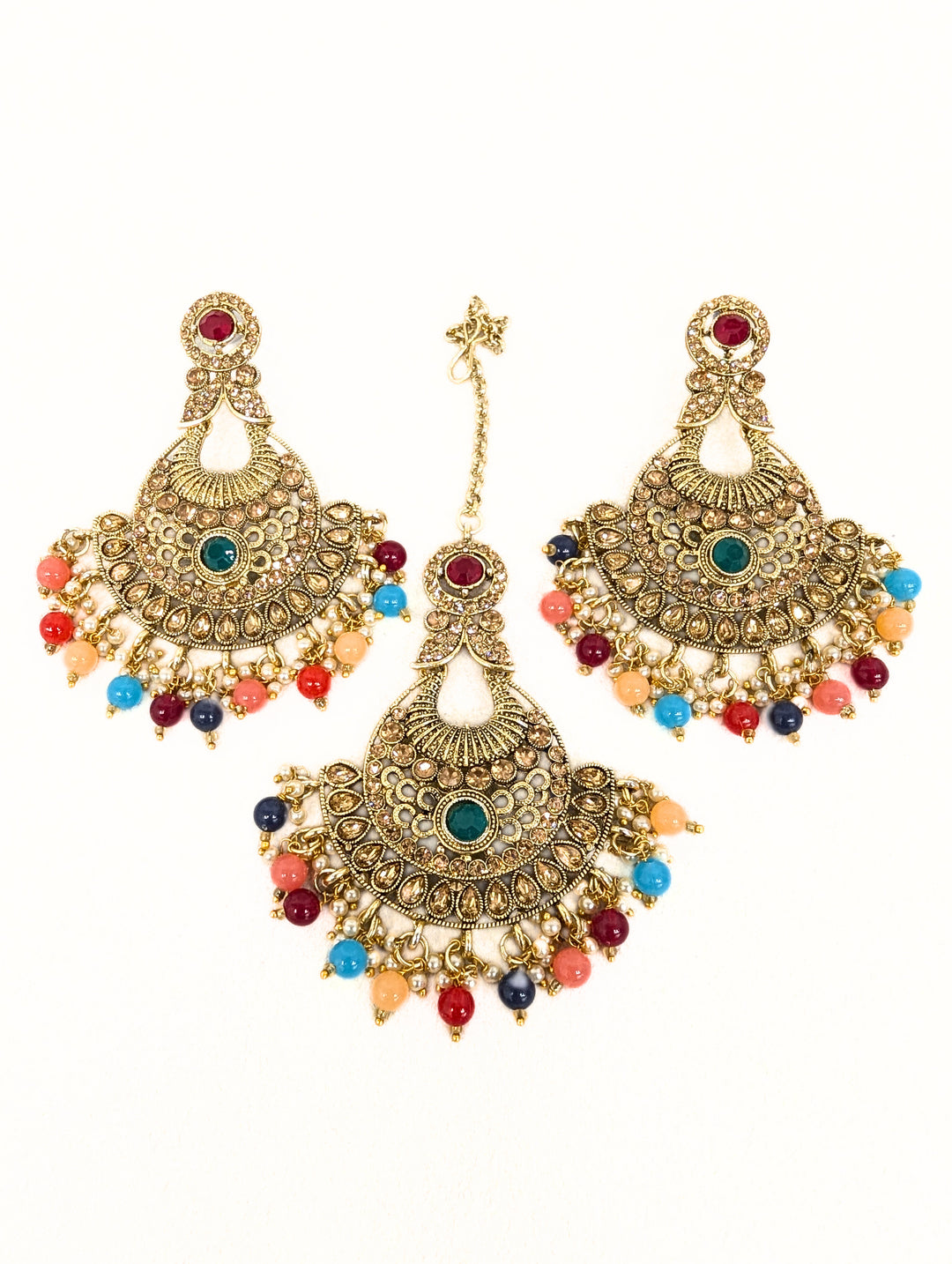 NITHYA POLKI EARRINGS WITH TIKKA