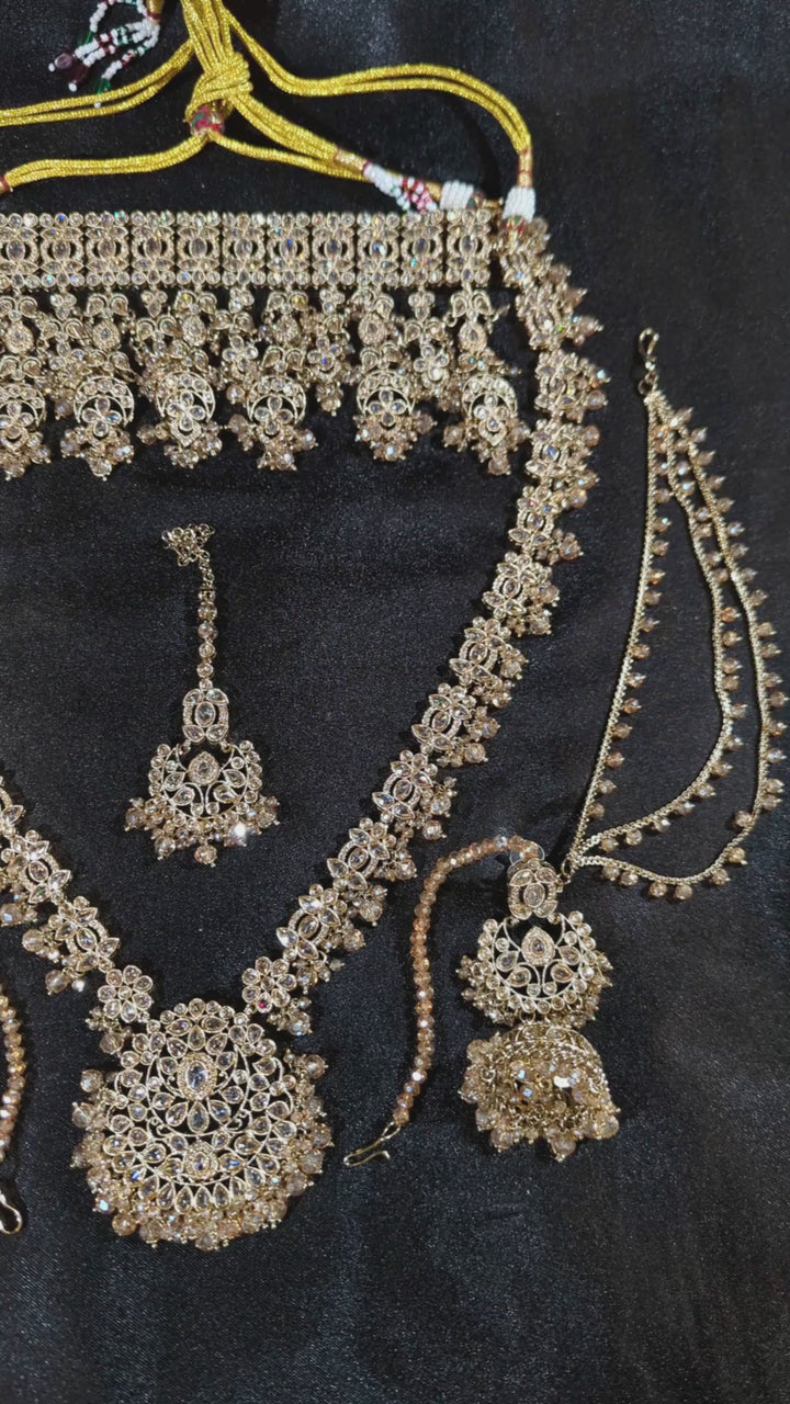 Anvika Polki Bridal  Full Set