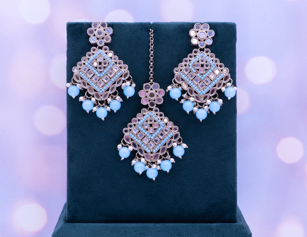 Malini Earrings with Tikka