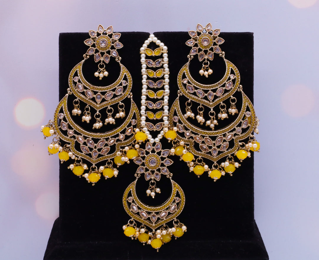 Megha Earring With Tikka