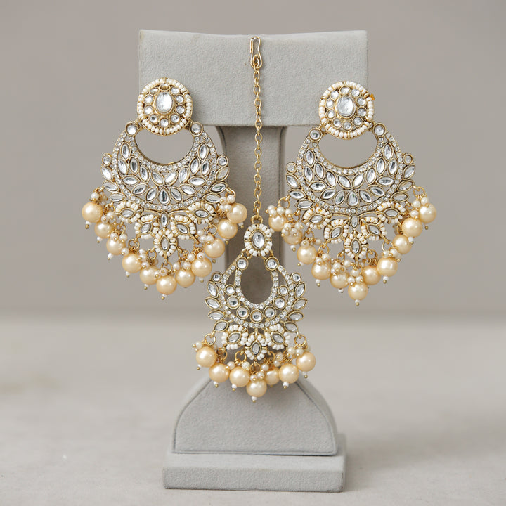 Usha Kundan Earrings With Tikka