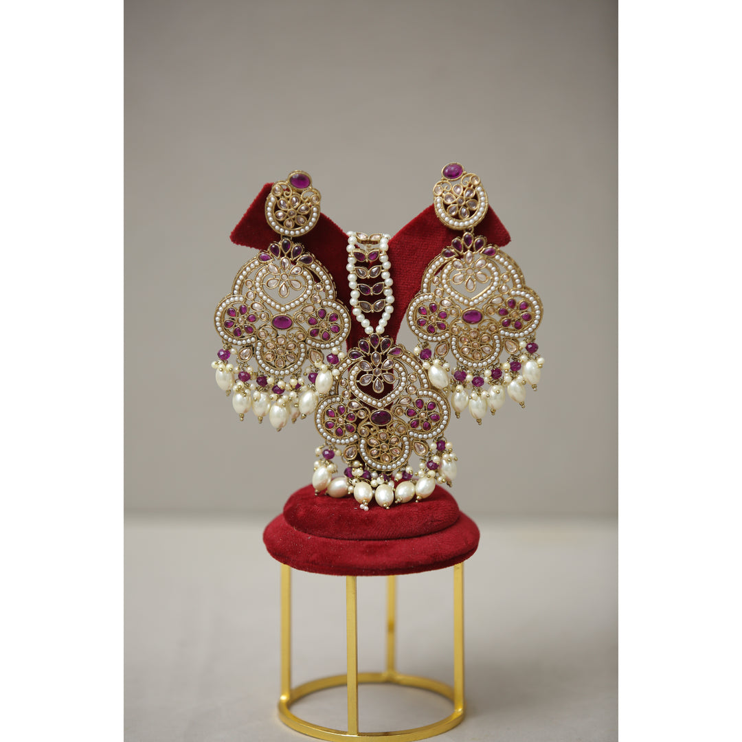 Archana Polki Earrings With Tikka