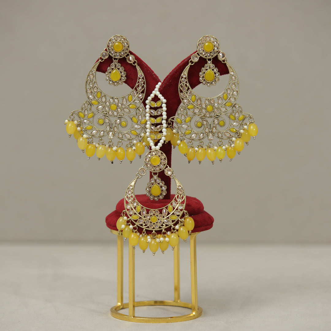 Amaya Polki Earrings With Tikka