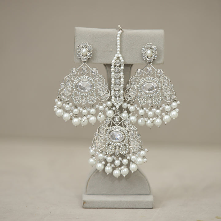 Aarushi Polki Earrings With Tikka