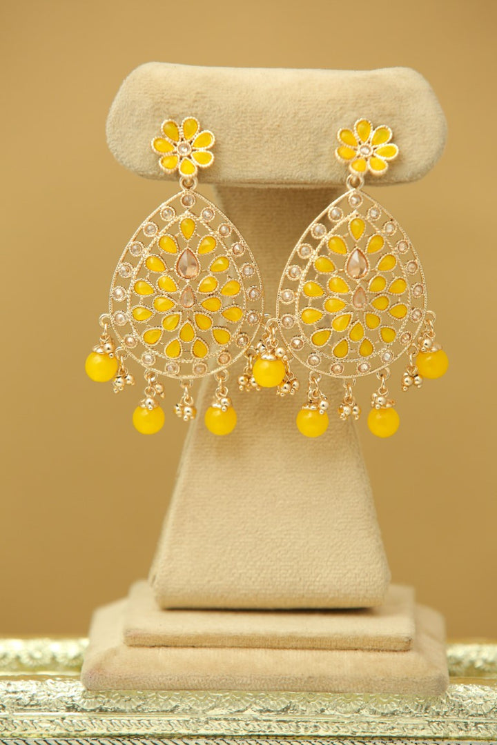 Heena Earrings