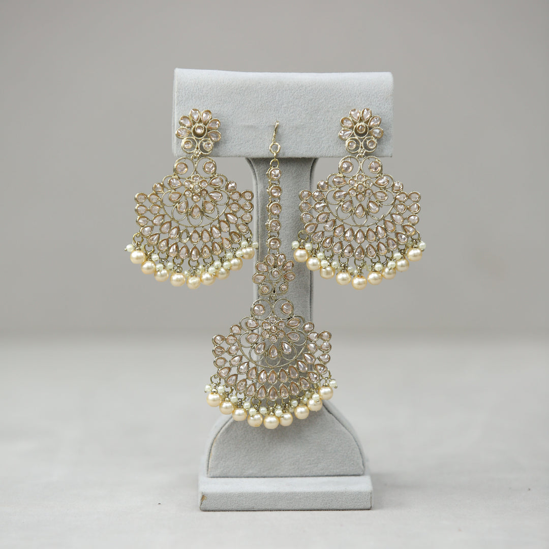 Radha Polki Earrings With Tikka