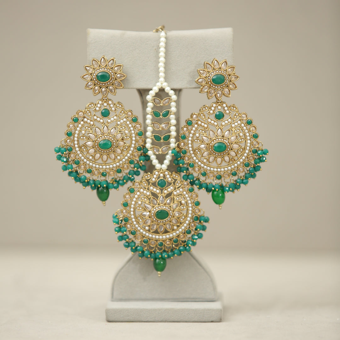 Divy Polki Earrings With Tikka