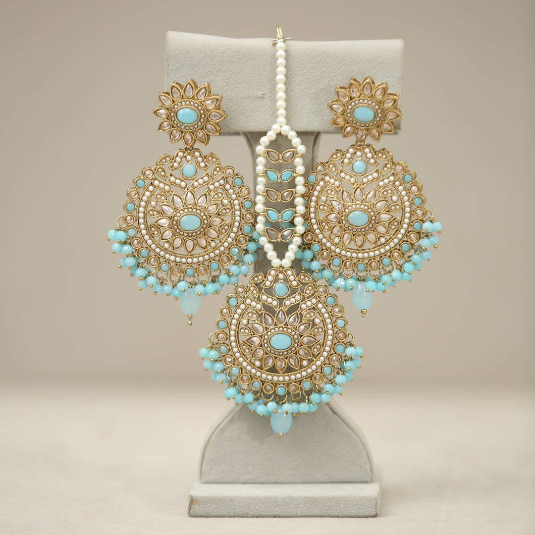 Divy Polki Earrings With Tikka