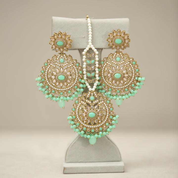 Divy Polki Earrings With Tikka