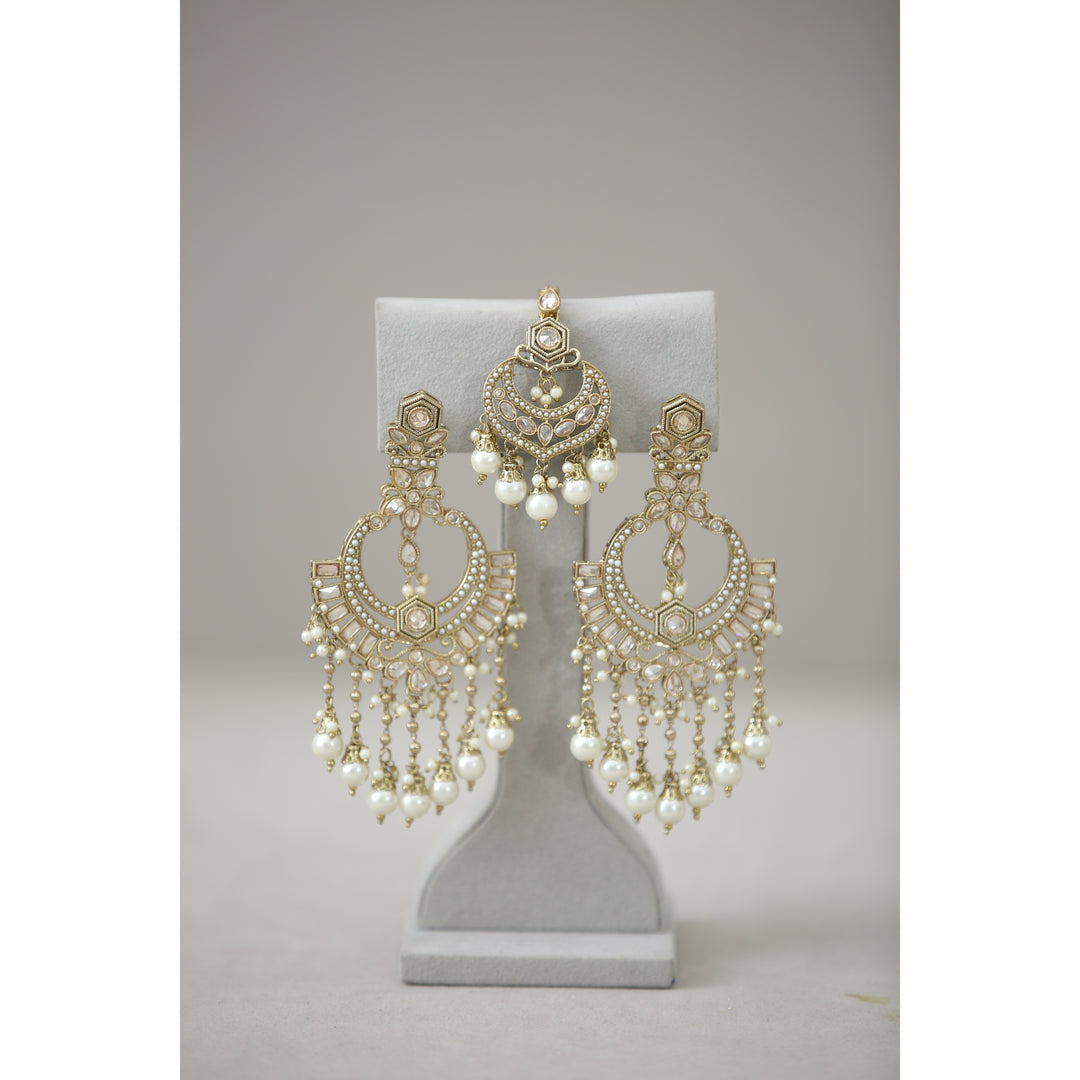 Khushi Polki Earrings With Tikka